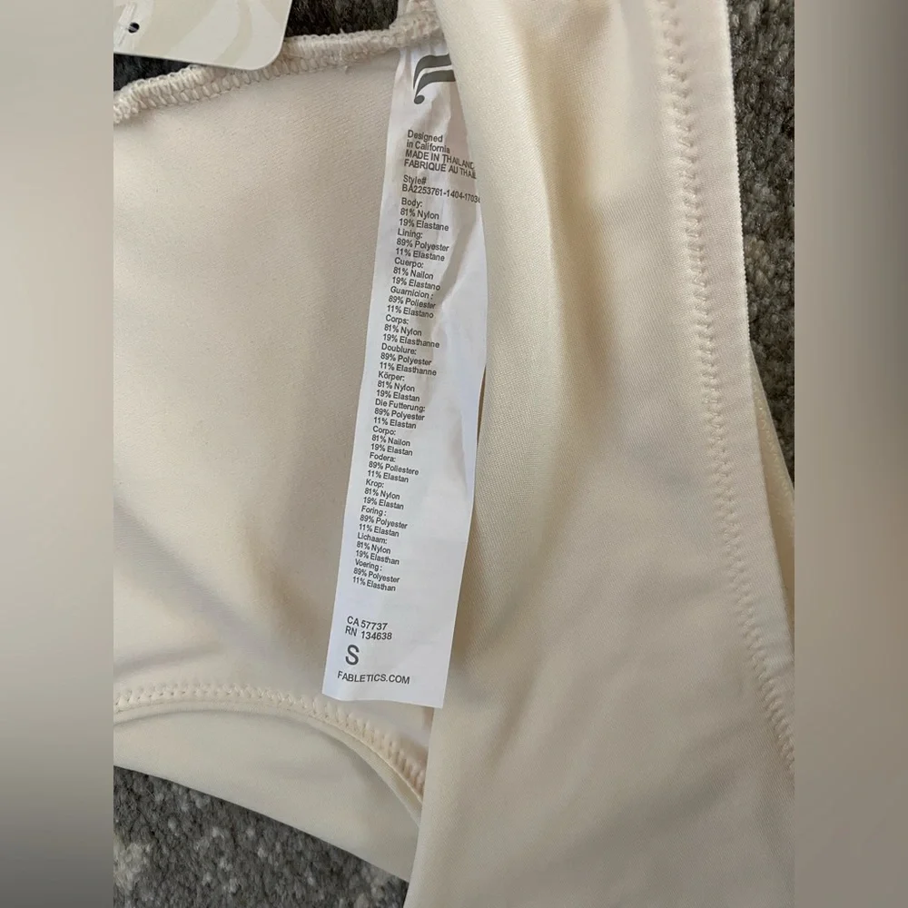 NWT- Fabletics low impact Crossover sports bra Egret -Size Small - Picture 12 of 13